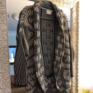 Black and White Design Lush Cardigan